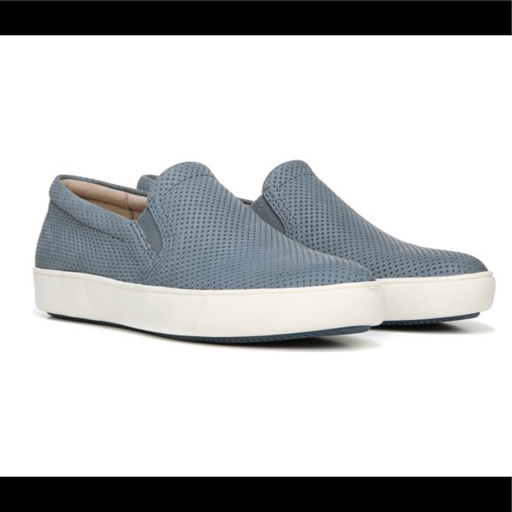 BRAND NEW IN BOX Naturalizer Marianne Blue Sz 10 W